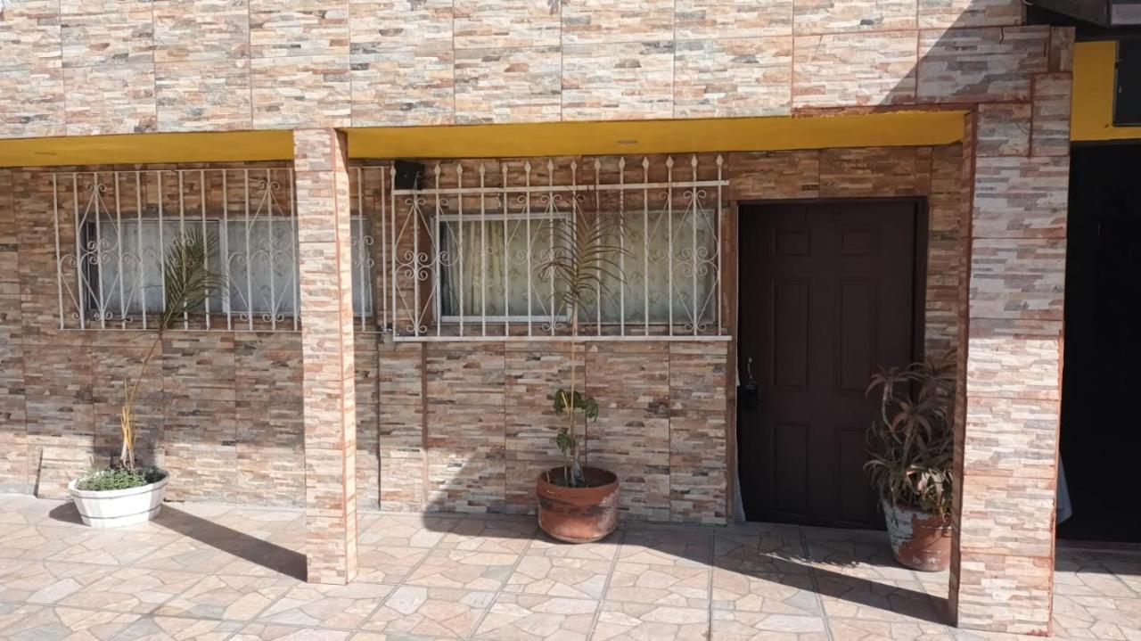 Hospedaje Barato Mi Casita De Colores 티후아나 외부 사진