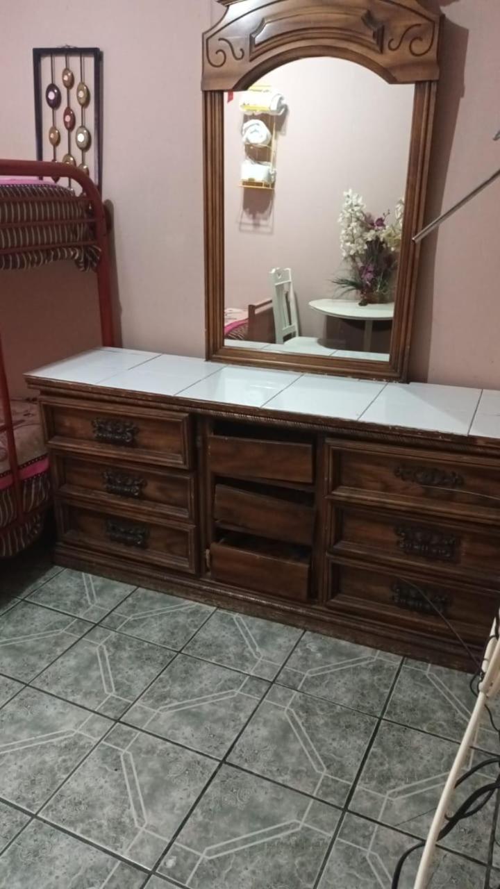 Hospedaje Barato Mi Casita De Colores 티후아나 외부 사진