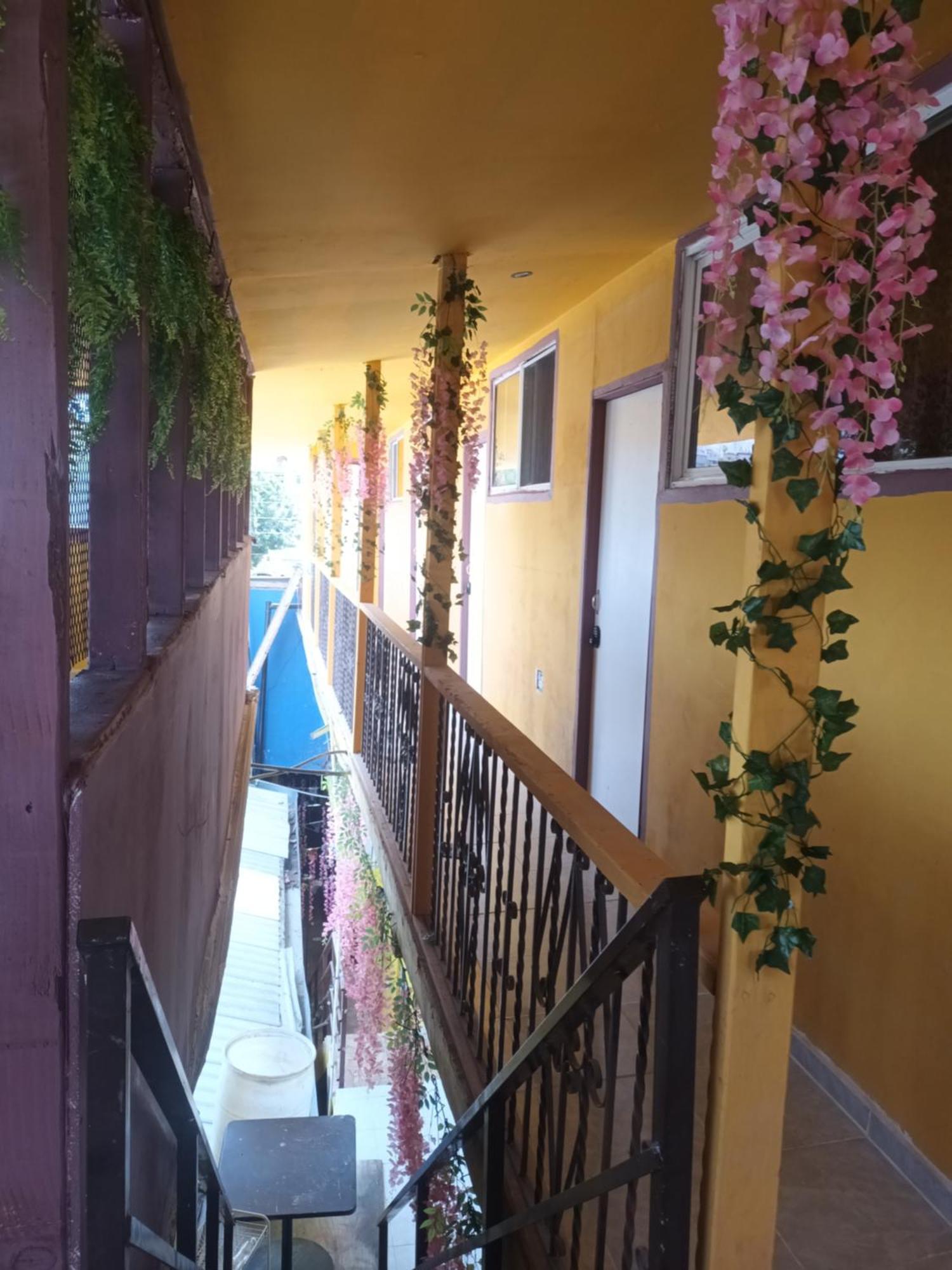 Hospedaje Barato Mi Casita De Colores 티후아나 외부 사진